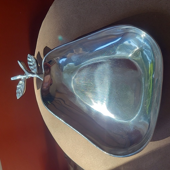 Silver tone 🍐 pear-shaped dish - Picture 7 of 17
